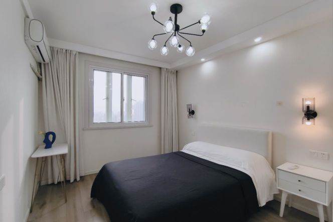 High-Floor 2BR Apartment near Caobao Rd Metro (L1/L12)