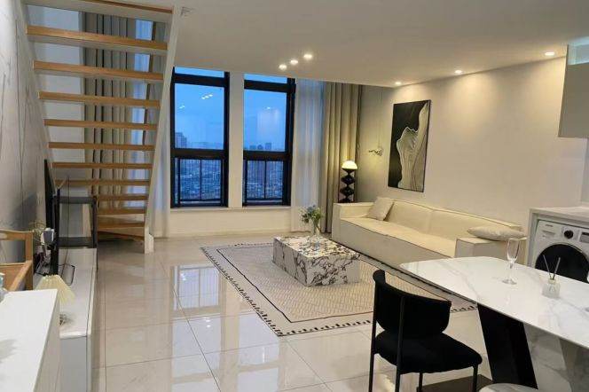 High-Floor 2BR Apartment near Zhongtan Rd Metro (L3/L4)