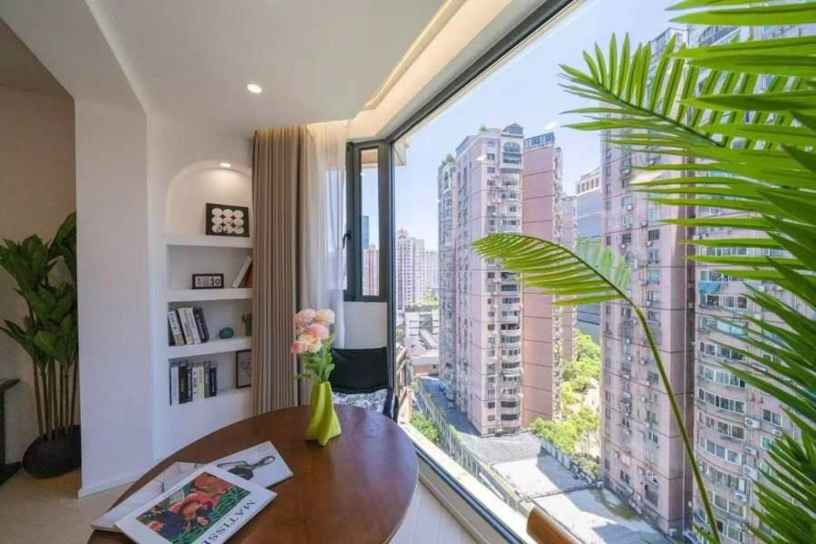Housing image — Living Room