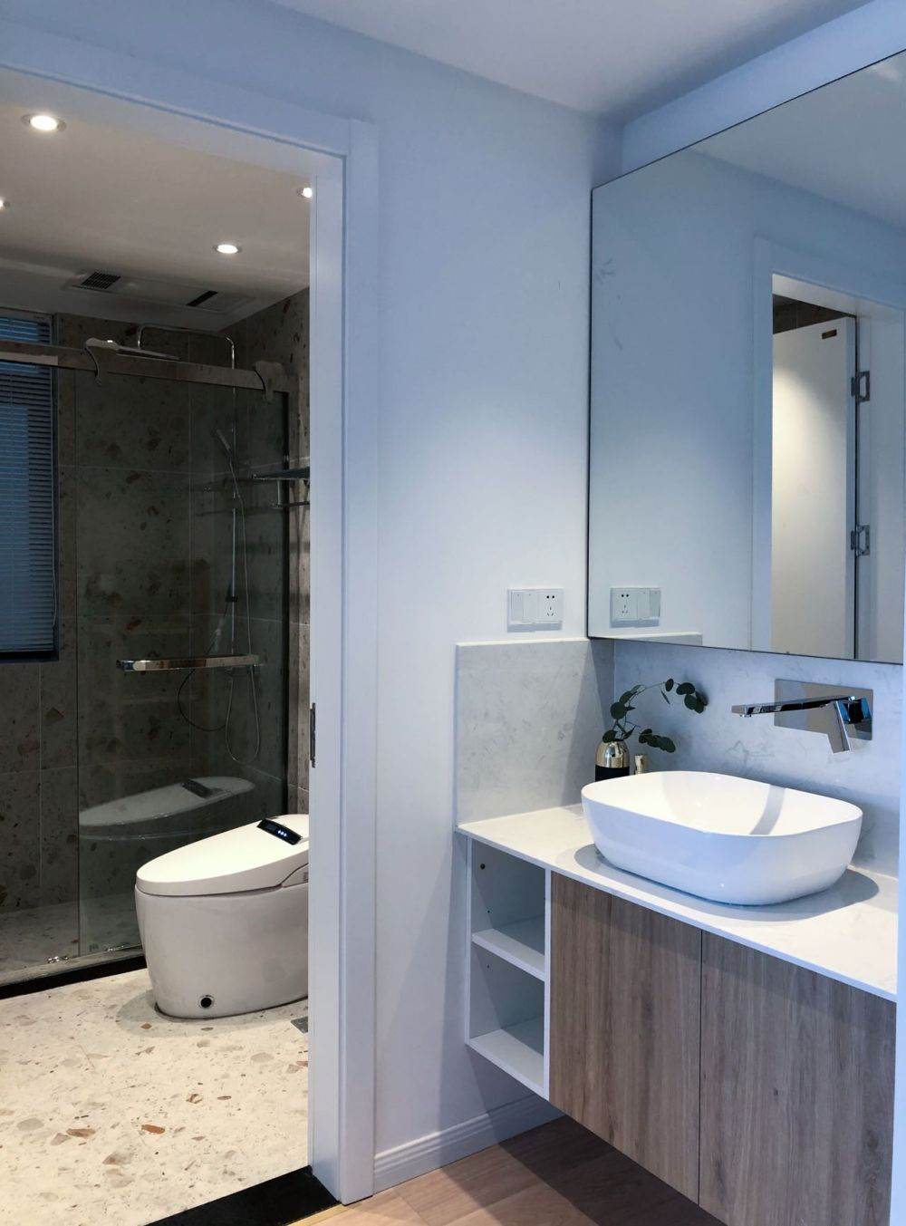 Housing image — Bathroom