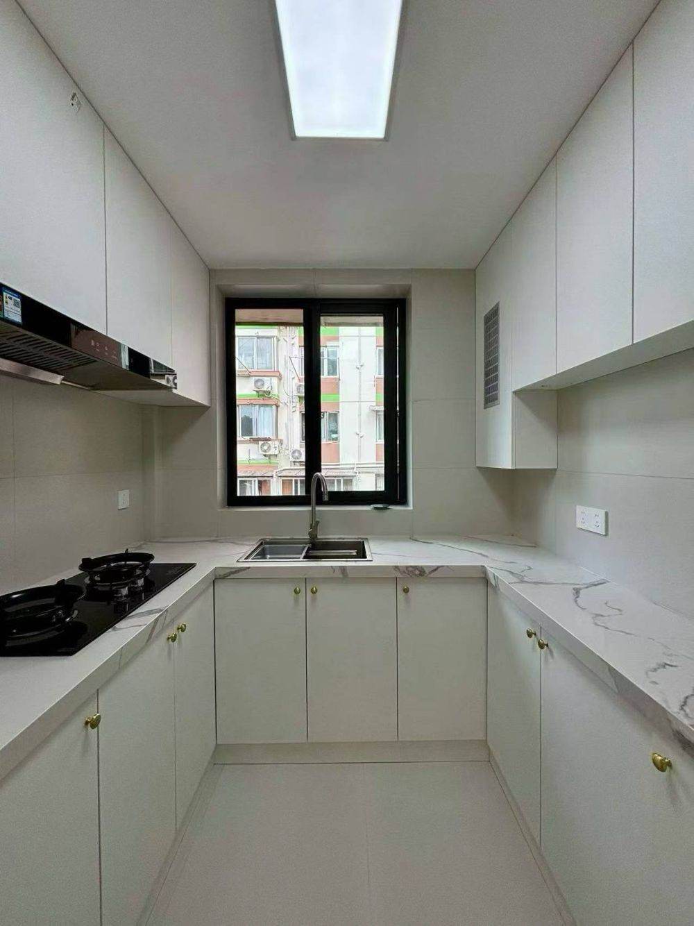 Housing image — Kitchen