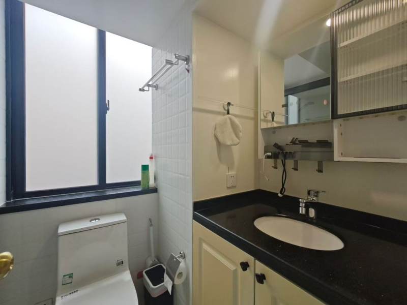 Housing image — Bathroom