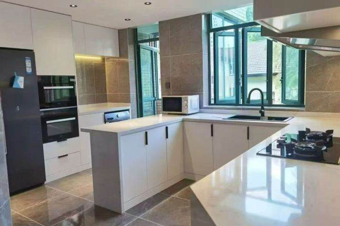 Spacious 3BR Apartment at Oriental Manhattan (L1/L9/L11)