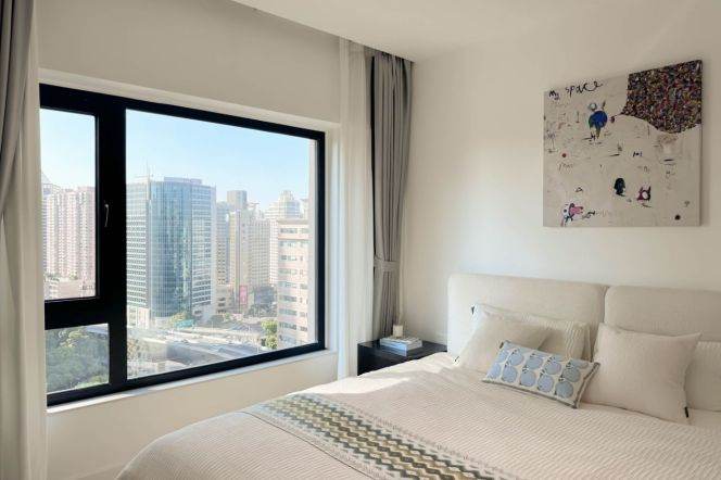 High-Floor Spacious 2BR Apartment near Hanzhong Rd Metro with Outstanding View (L1/L3/L4/L12/L13)