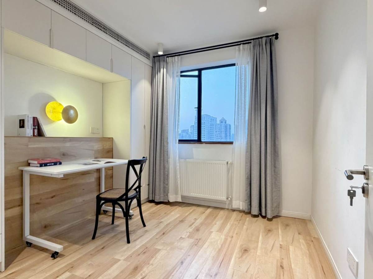 Housing image — Bedroom