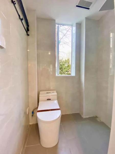 Housing image — Bathroom