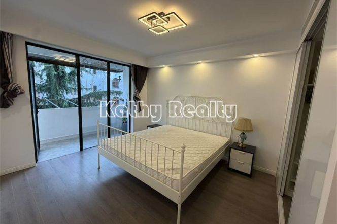 2BR Apartment in Old Xuhui