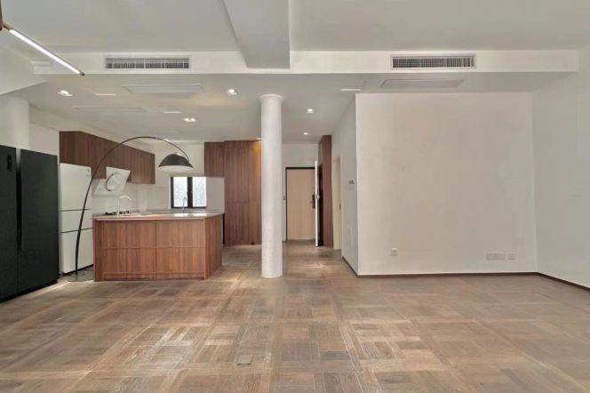 Spacious 3BR Lane House with Terrace