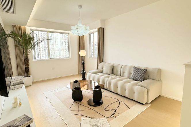Spacious 2BR Apartment near Madang Rd Metro