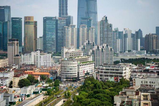 High-Floor 3BR Apartment in Laoximen (L8/L10/L14)