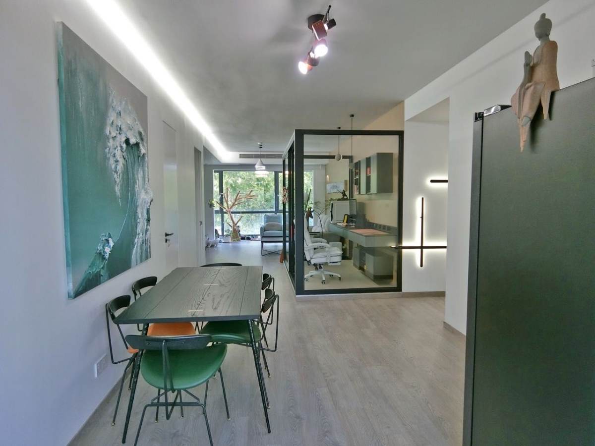 Housing image — Living Room