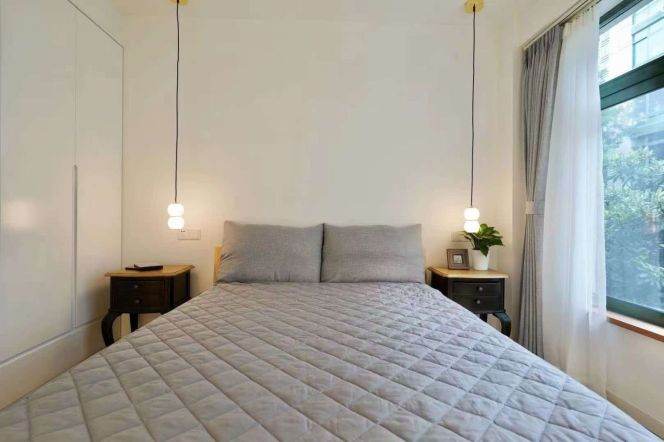 4BR Apartment in Gubei with Green View
