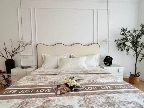 Housing image — Bedroom