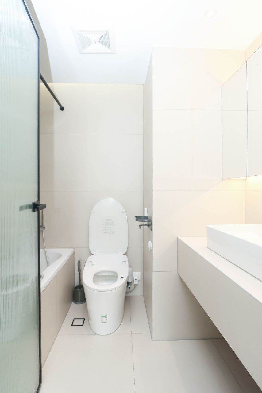 Housing image — Bathroom