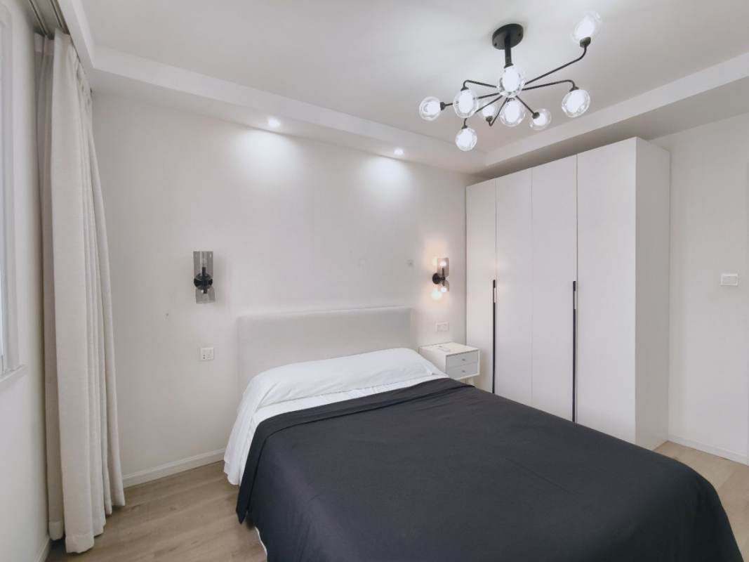 Housing image — Bedroom