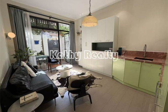 Spacious 1BR Lane House in Old Xuhui with Private Garden (L9/L12)