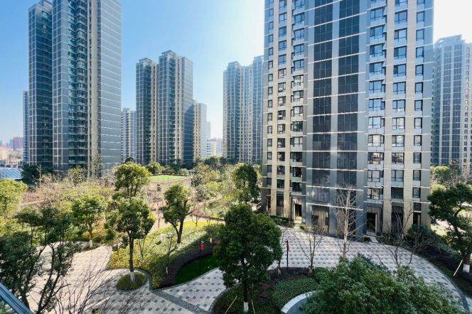 3BR Apartment near Yuanshen Sports Center Metro