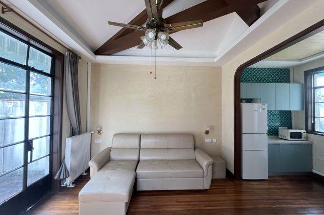 Spacious 1BR Heritage Apartment in Old Xuhui (L1/L7/L10/L12)