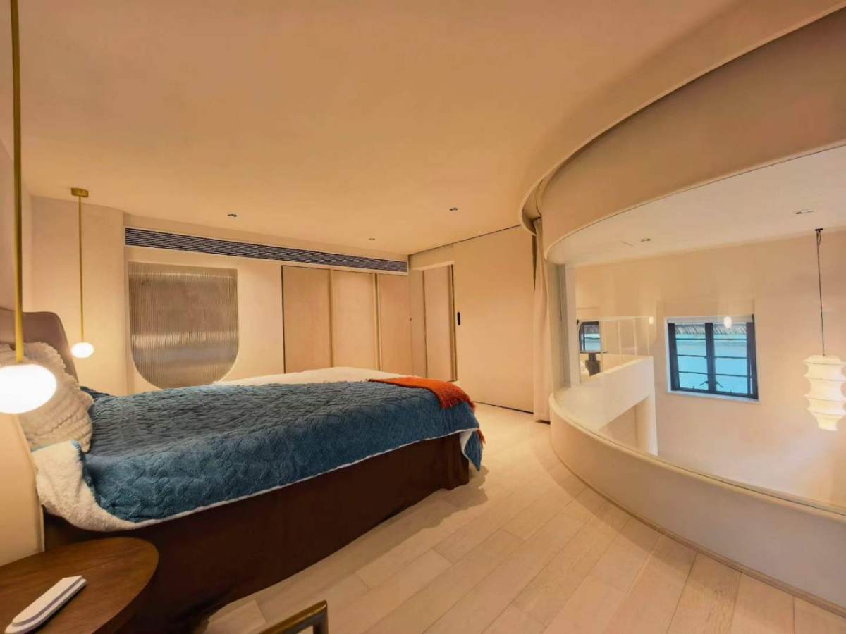 Housing image — Bedroom