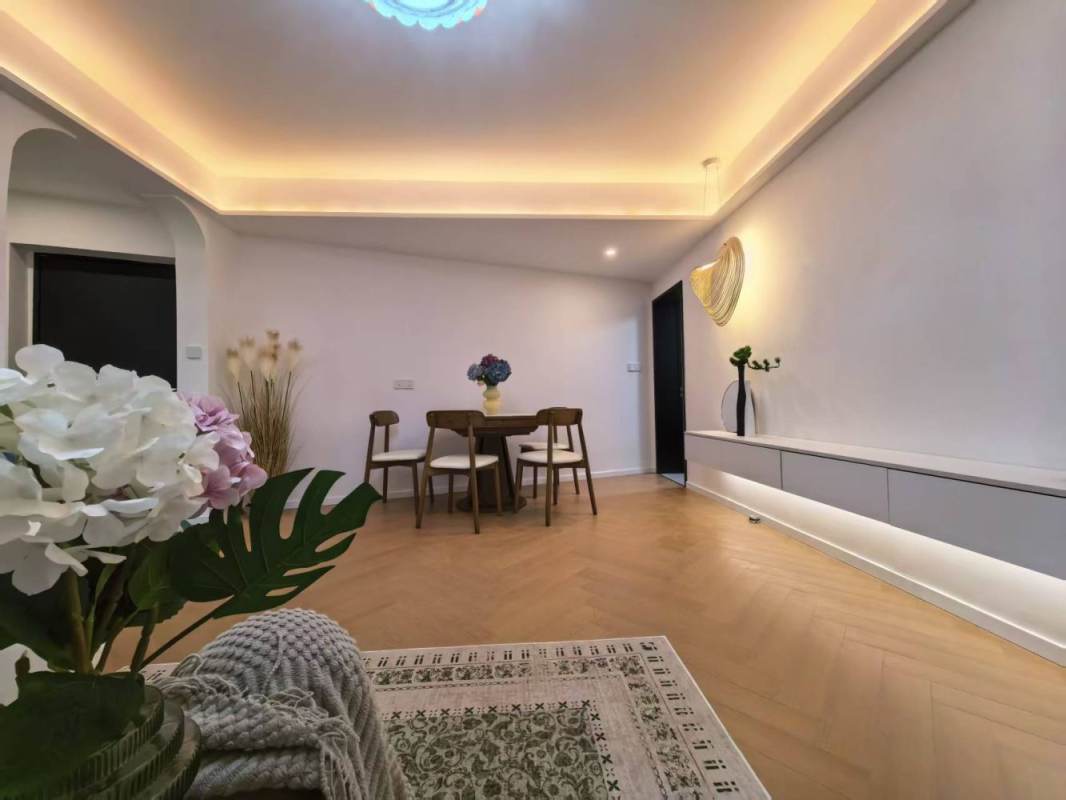 Housing image — Living Room