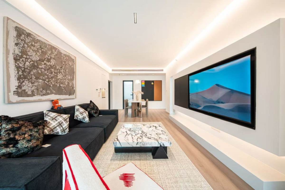 Housing image — Living Room