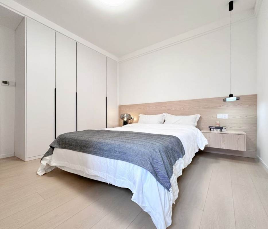 Housing image — Bedroom