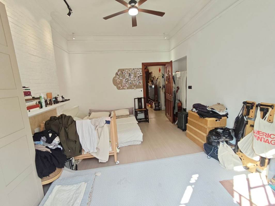 Housing image — Bedroom