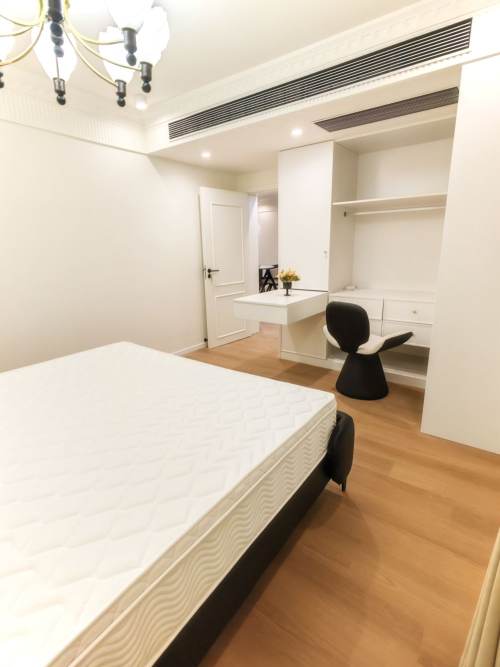 Housing image — Bedroom