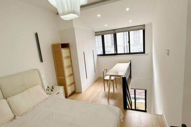 1BR Apartment in Jing'an