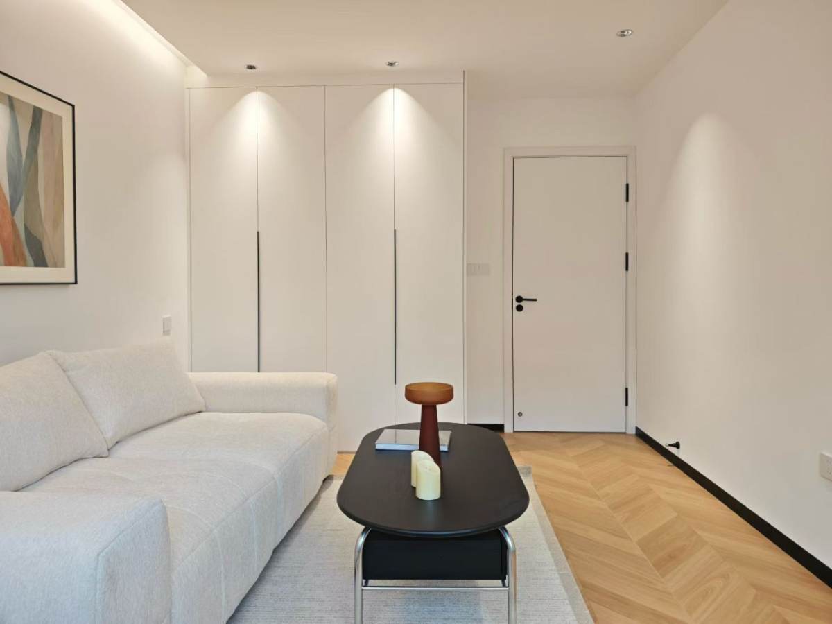 Housing image — Living Room