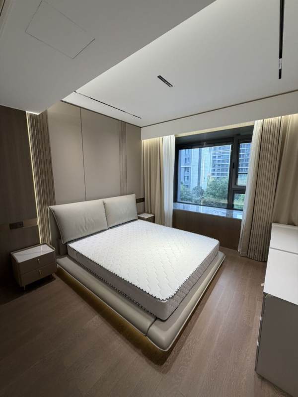 Housing image — Bedroom