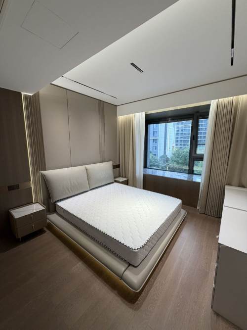 Housing image — Bedroom