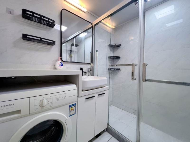 Housing image — Bathroom