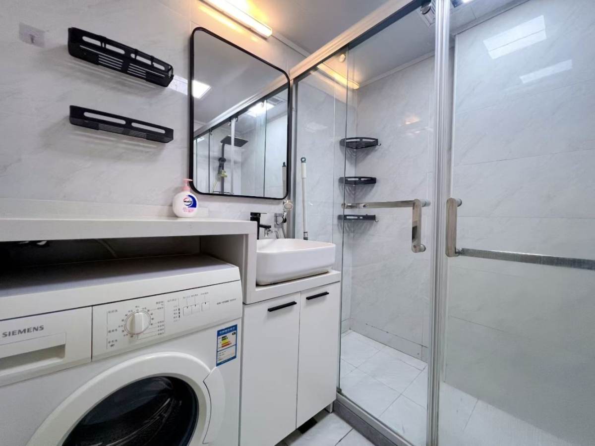 Housing image — Bathroom