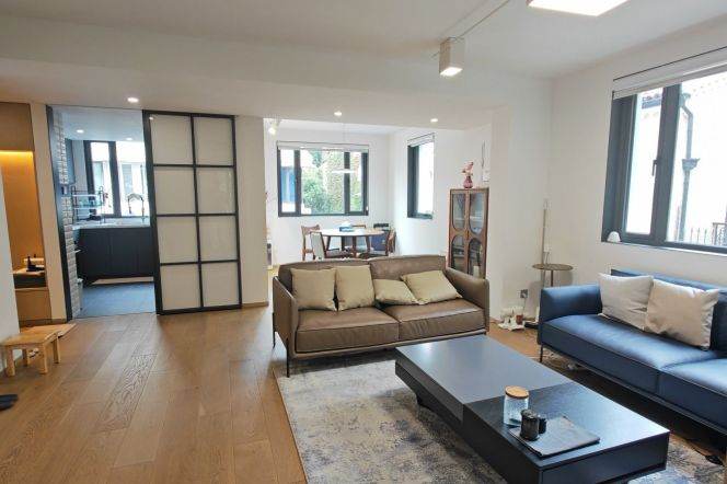 2BR Apartment in Old Xuhui
