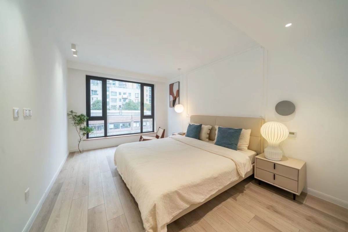 Housing image — Bedroom