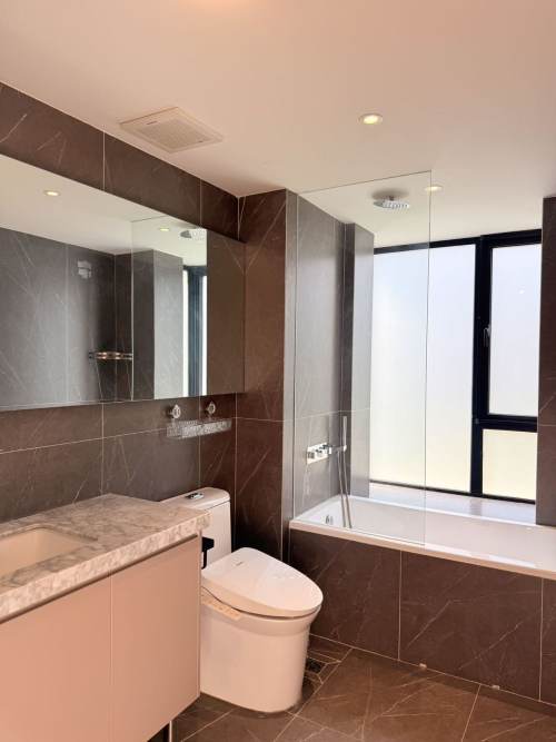 Housing image — Bathroom