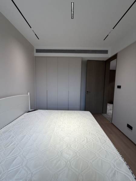 Housing image — Bedroom