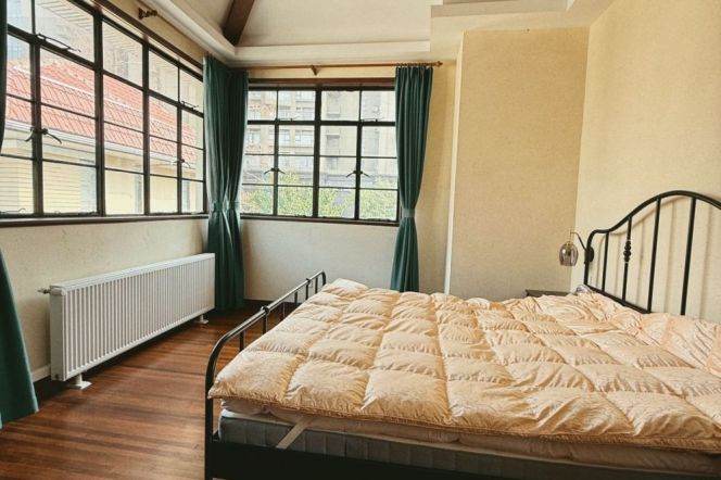 Spacious 1BR Apartment in Old Xuhui (L1/L7/L10/L12)