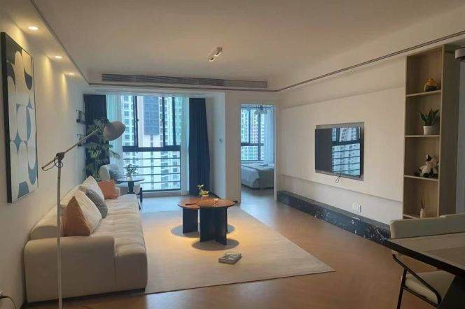 High-Floor 2BR Apartment near Suzhou River Mengqing Garden (L3/L4)