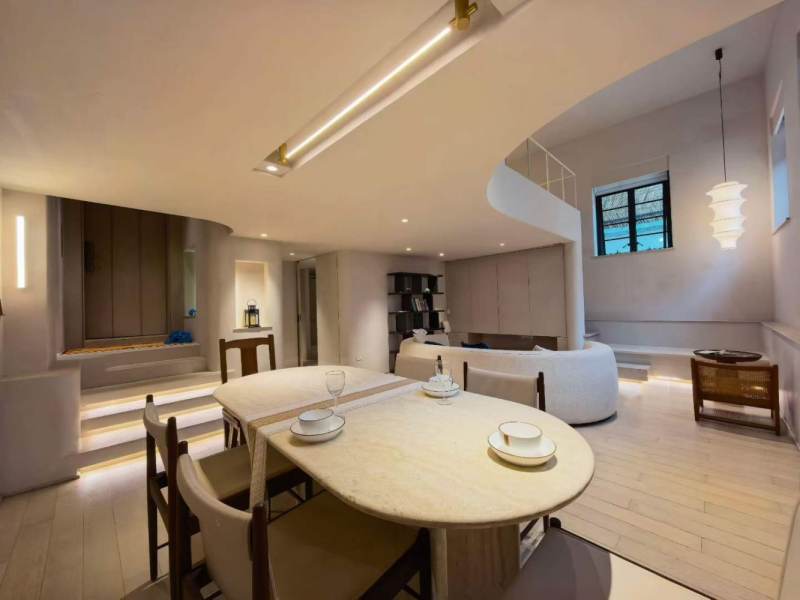 Housing image — Dining Area