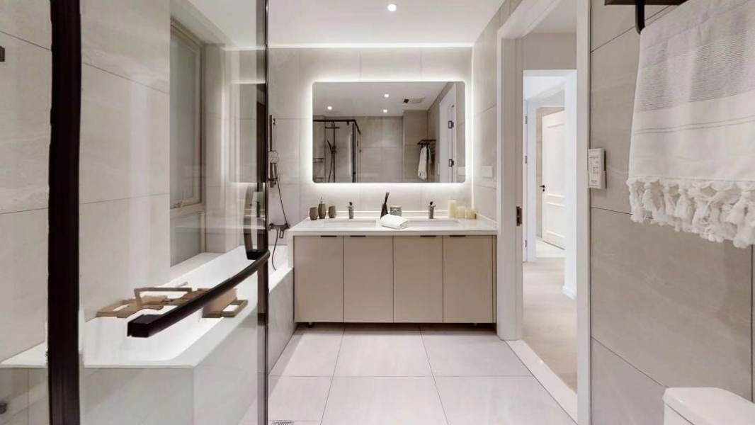 Housing image — Bathroom