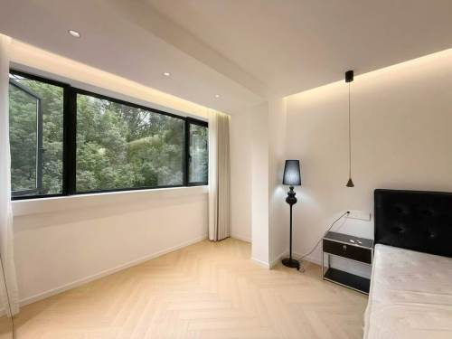 Housing image — Bedroom