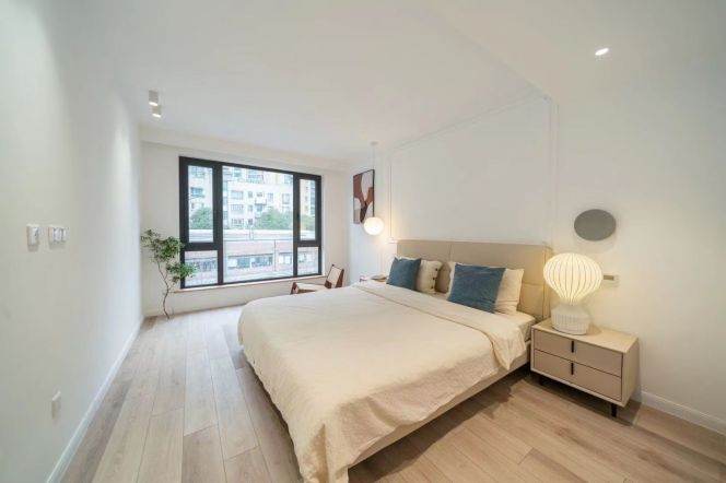 2BR Apartment in Jing'an with Floor-to-Ceiling Windows (L2/L12/L13)