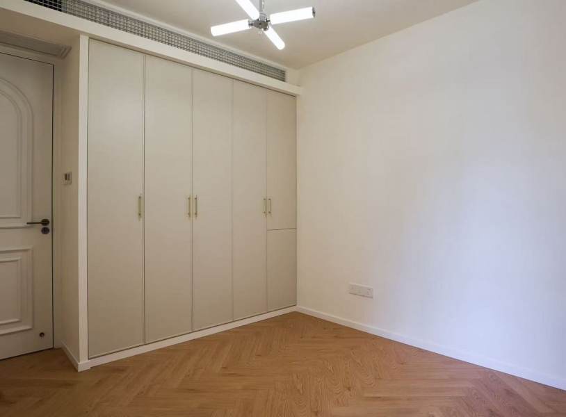 Housing image — Bedroom