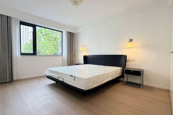 3BR Apartment near Plaza 66