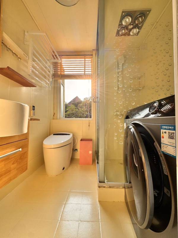 Housing image — Bathroom