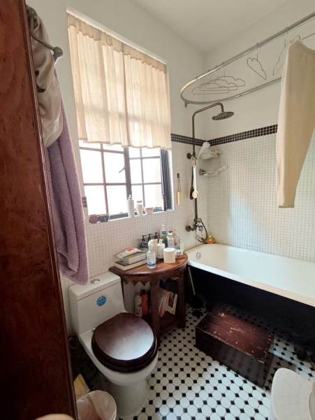 Housing image — Bathroom