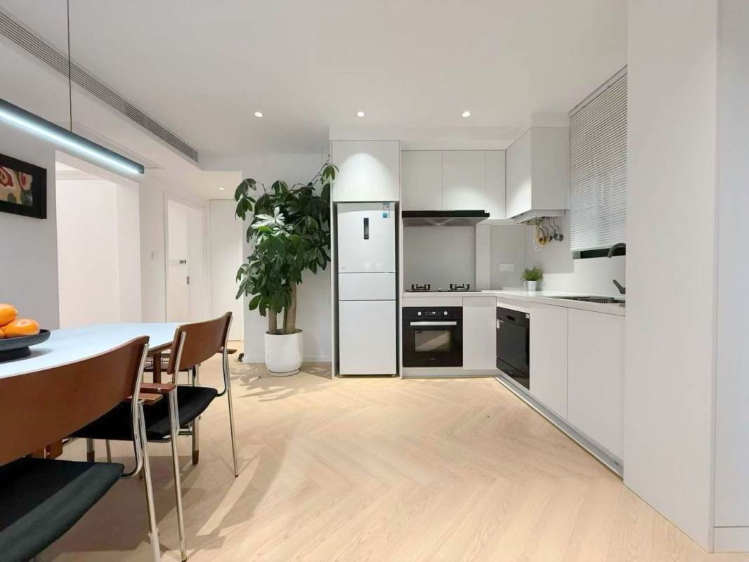 Housing image — Kitchen