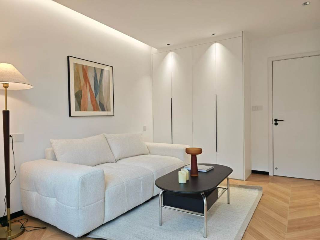 Housing image — Living Room
